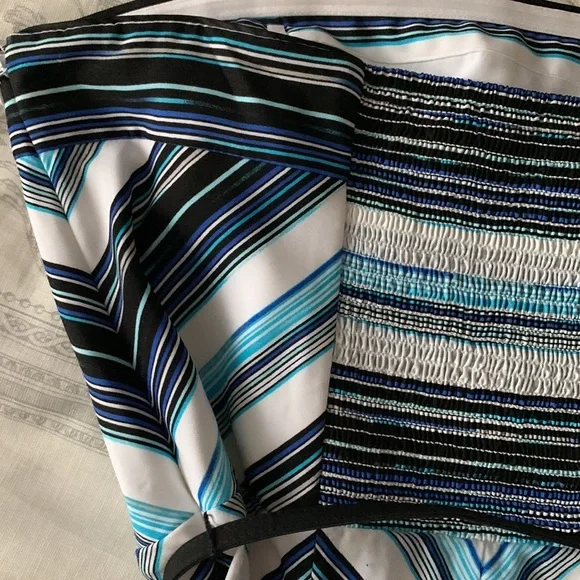 White House Black Market Strapless Chevron Dress - Blue and Black - Picture 6 of 8